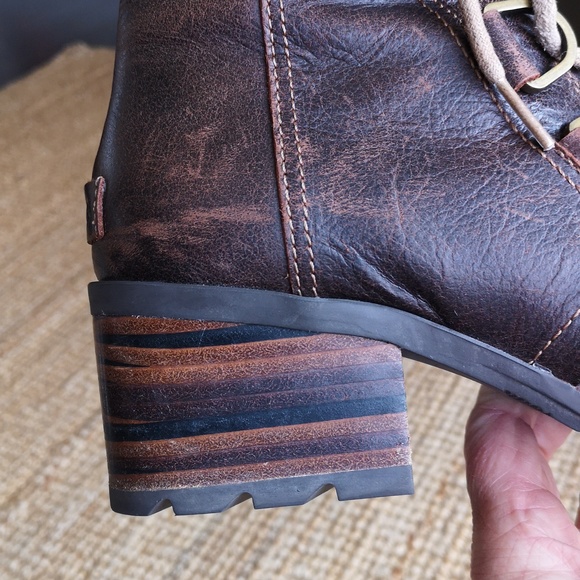 Sorel leather ankle boots - Picture 4 of 13